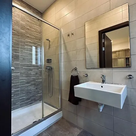 Sea La Vie Apartment *