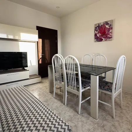 Sea La Vie Apartment