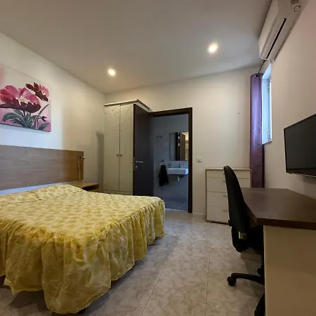 Sea La Vie Apartment *